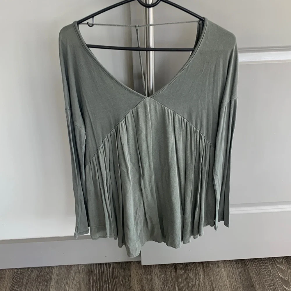 Green/grey long sleeve tunic like new!